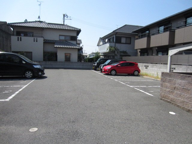 【駐車場】