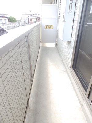 【バルコニー】 | ヒルズビュー | 暖かな日差しのふりそそぐバルコニー