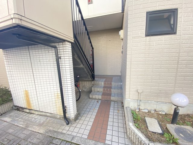 レオコート21のエントランス