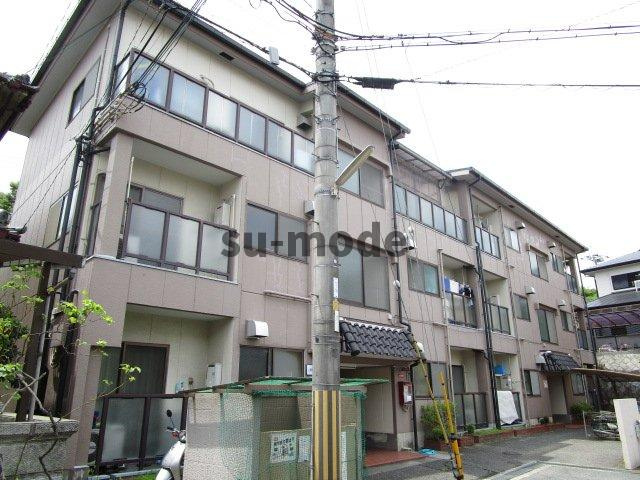 上穂ロイヤルハイツの外観