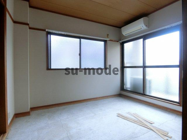 上穂ロイヤルハイツの寝室