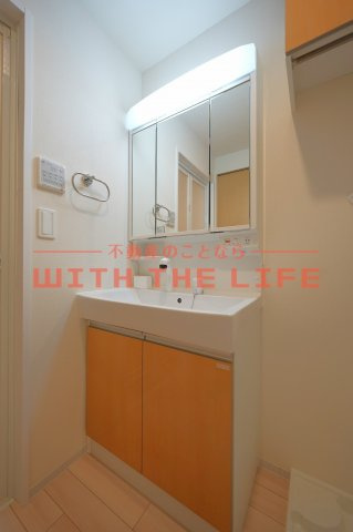 コロンⅡ【10,000円キャッシュバック対象物件】の独立洗面台|使いやすい独立洗面台です