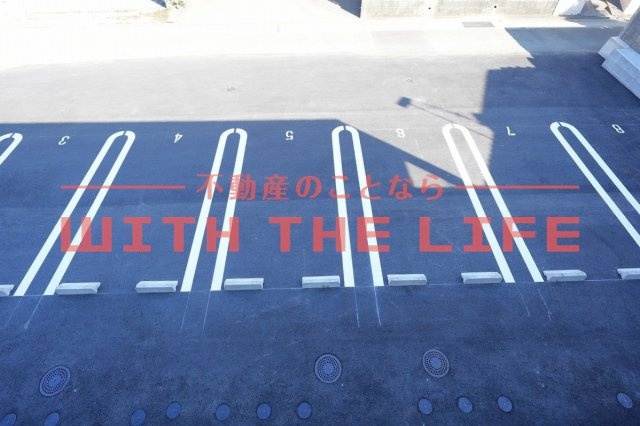 コロンⅡ【10,000円キャッシュバック対象物件】の駐車場|駐車場です