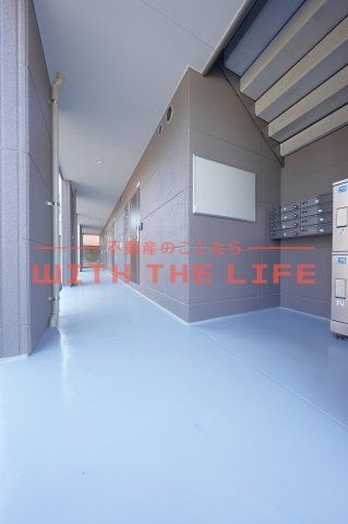 コロンⅡ【10,000円キャッシュバック対象物件】のエントランス|落ち着いたエントランスです