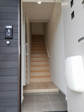 サウスゲートＣの玄関