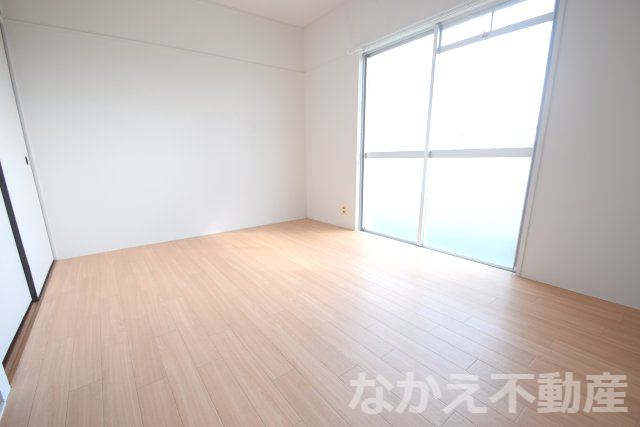 【寝室】 | 使い勝手のいい寝室です