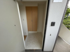 【玄関】 | プレメント豊中