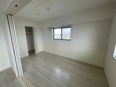 【洋室】 | プレメント豊中