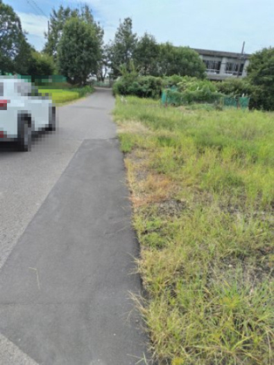 ６１７８８　各務原市上戸町土地の前面道路含む現地写真