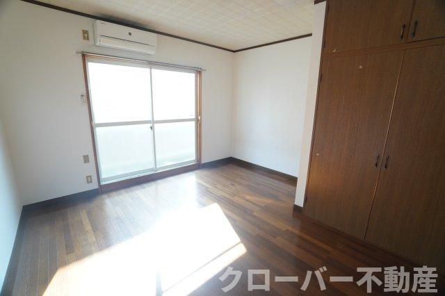 スリジエの居間・リビング