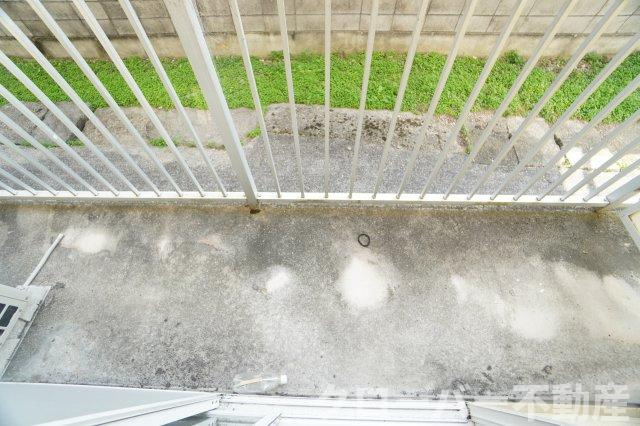 スリジエの駐車場