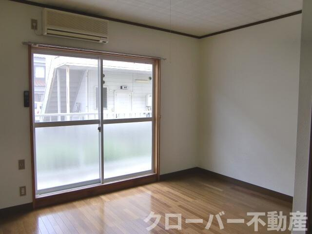 スリジエの居間・リビング