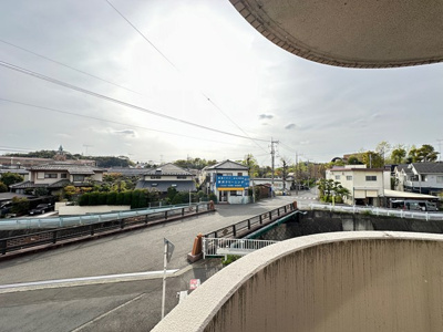 【展望】 | リバーハイツ麻生 | バルコニーからの眺望です♪周りに視界を遮る建物がないので景色がよく見渡せます！
