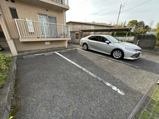 【駐車場】 | いつでも目の届く敷地内に駐車場があります♪お車をお持ちのファミリーさんにオススメです☆
