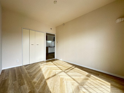 【その他】 | リバーハイツ麻生 | ※南西向き洋室6帖※