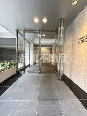 【ロビー】 | グランコピエ広尾 | 落ち着いたロビーです