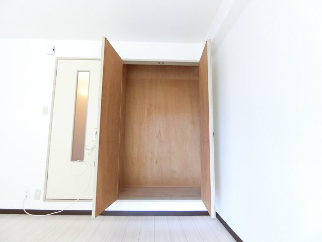 本町8番館の収納