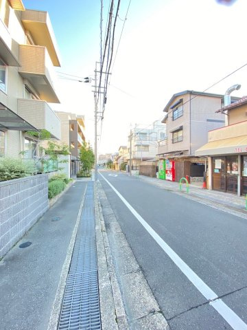 モンシェモワの周辺