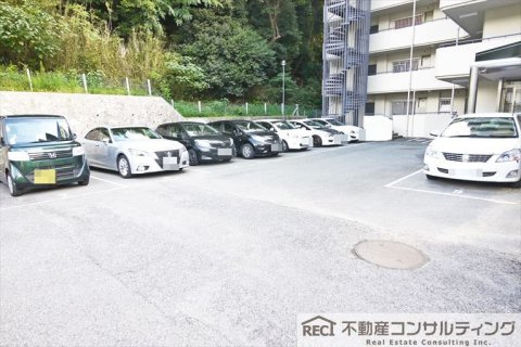 レック六甲マンションの駐車場