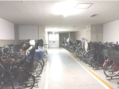 【駐車場】 | パークタワー王子リバーグレイス　13073 | 屋根付きで雨の日も安心な駐輪場☆