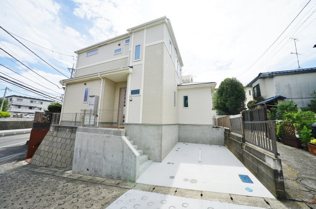 【横浜市瀬谷区阿久和西１丁目5-19新築戸建て】★仲介手数料無料★（三ツ境小学校・原中学校）の外観