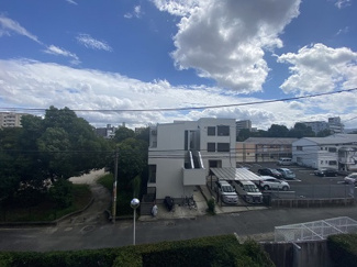 【展望】 | 前面はさえぎる高層ビルもなく、美しい青空の眺望が広がります