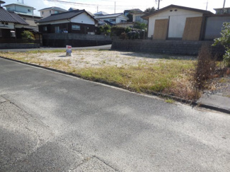 【前面道路含む現地写真】 | 接道状況も良い場所です。