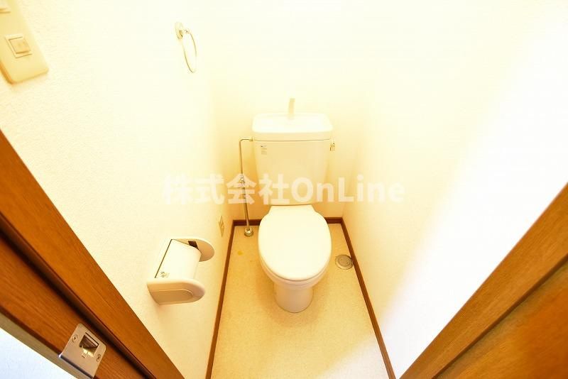 八尾市宮町１丁目の賃貸マンションのトイレ