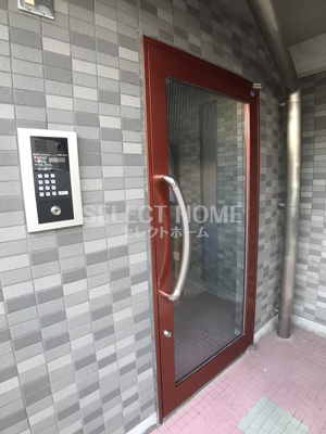 【エントランス】 | マンション赤坂 | 建物の内部です