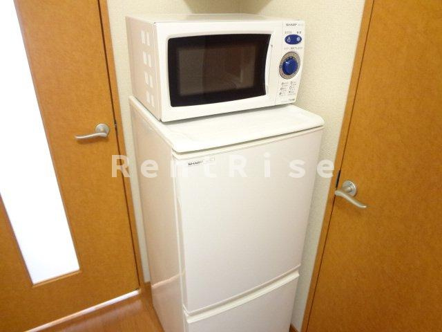 レオパレス妙興寺の寝室|冷蔵庫　電子レンジ