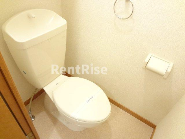 レオパレスサーマルのトイレ