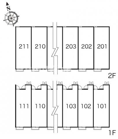レオパレスサーマルのエントランス