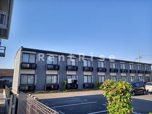 レオパレスポラリスの外観