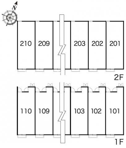レオパレスポラリスのエントランス