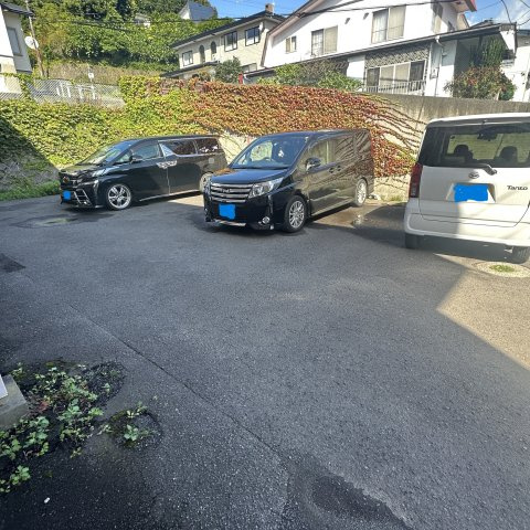 サイレントビレッジの駐車場