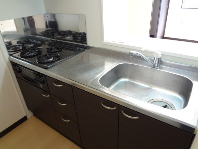 レオネクストＹＡＭＡＴＯのキッチン|ガスコンロ3口