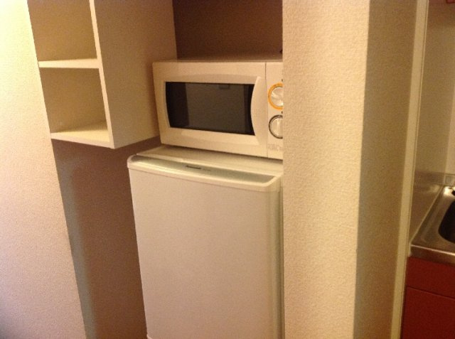 レオパレス五条のセキュリティ|冷蔵庫・電子レンジ