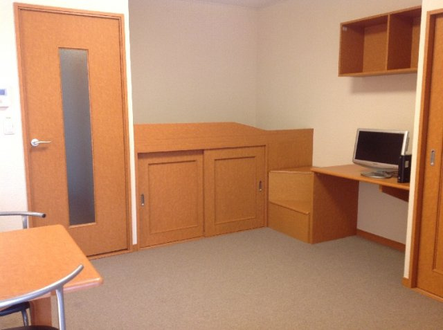 レオパレスシャトレーンⅡの居間・リビング|家具・家電付き