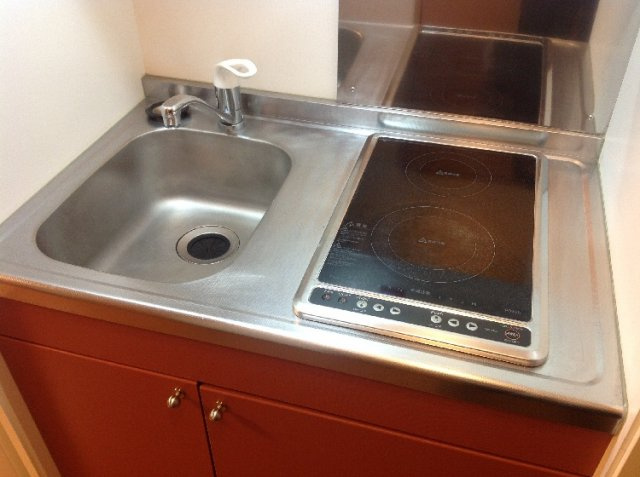 レオパレスシャトレーンⅡのキッチン|電気コンロ　２口