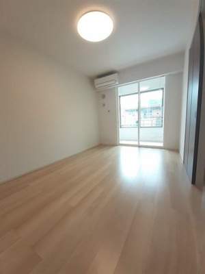 【居間・リビング】 | リバーサイド塚脇Ａ