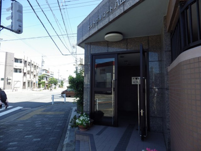 【エントランス】 | セントラルコート八田