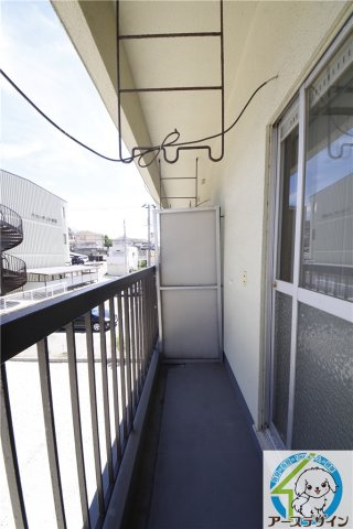 伊勢田マンションのバルコニー