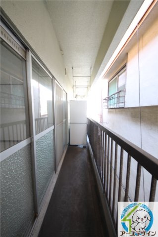 伊勢田マンションのバルコニー