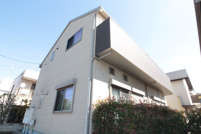 フォレストAの外観