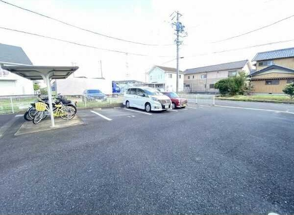 Surplus雨池Ⅱ　　刈谷市近郊の賃貸ならクラスホーム刈谷店の駐車場