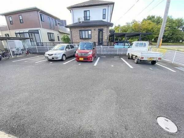 Surplus雨池Ⅱ　　刈谷市近郊の賃貸ならクラスホーム刈谷店の駐車場