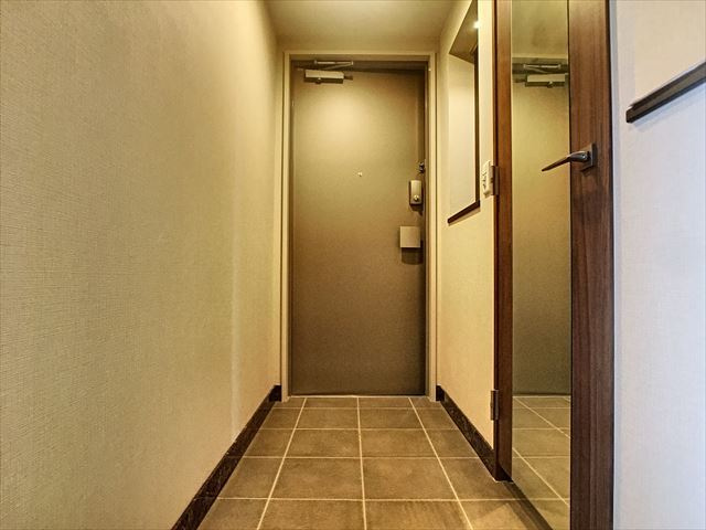 ロイヤルパークス大名の玄関|ロイヤルパークス大名（1LDK）