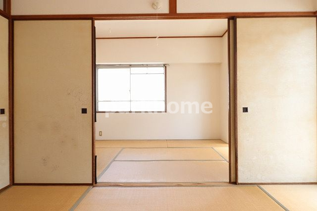 コーポ田中1号館の和室|フローリングだけでなく、和室もあります