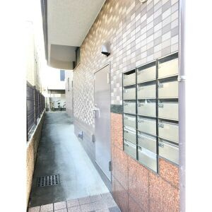 【エントランス】 | サリチェ八田