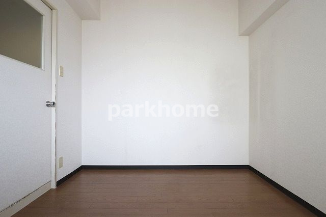 コーポ田中5号館の洋室|コンパクトで使いやすい洋室です